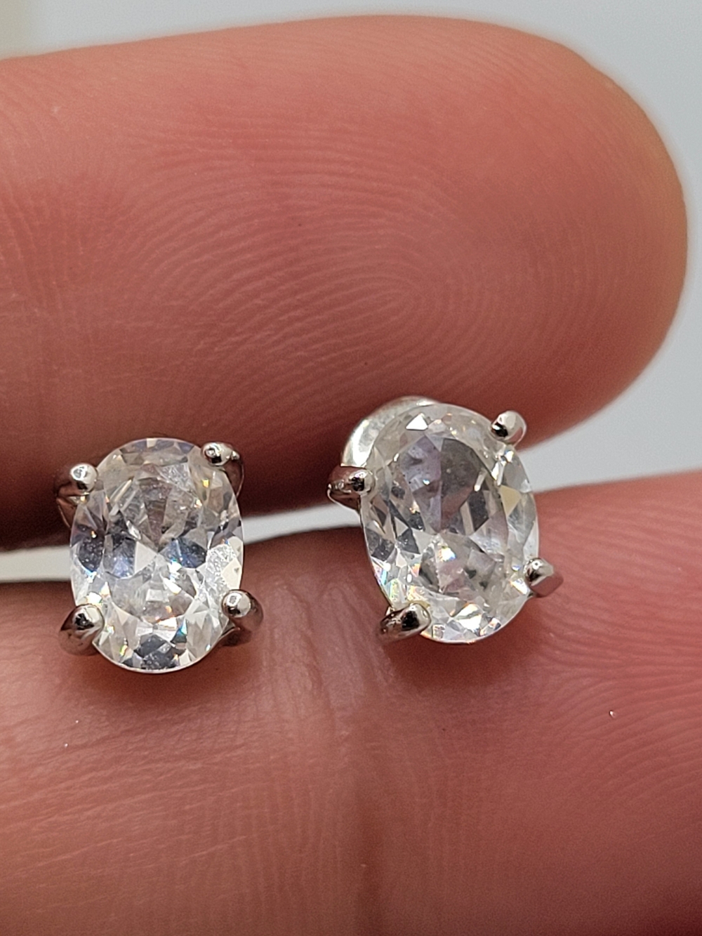 Classic Oval Clear Crystal Stud Earrings